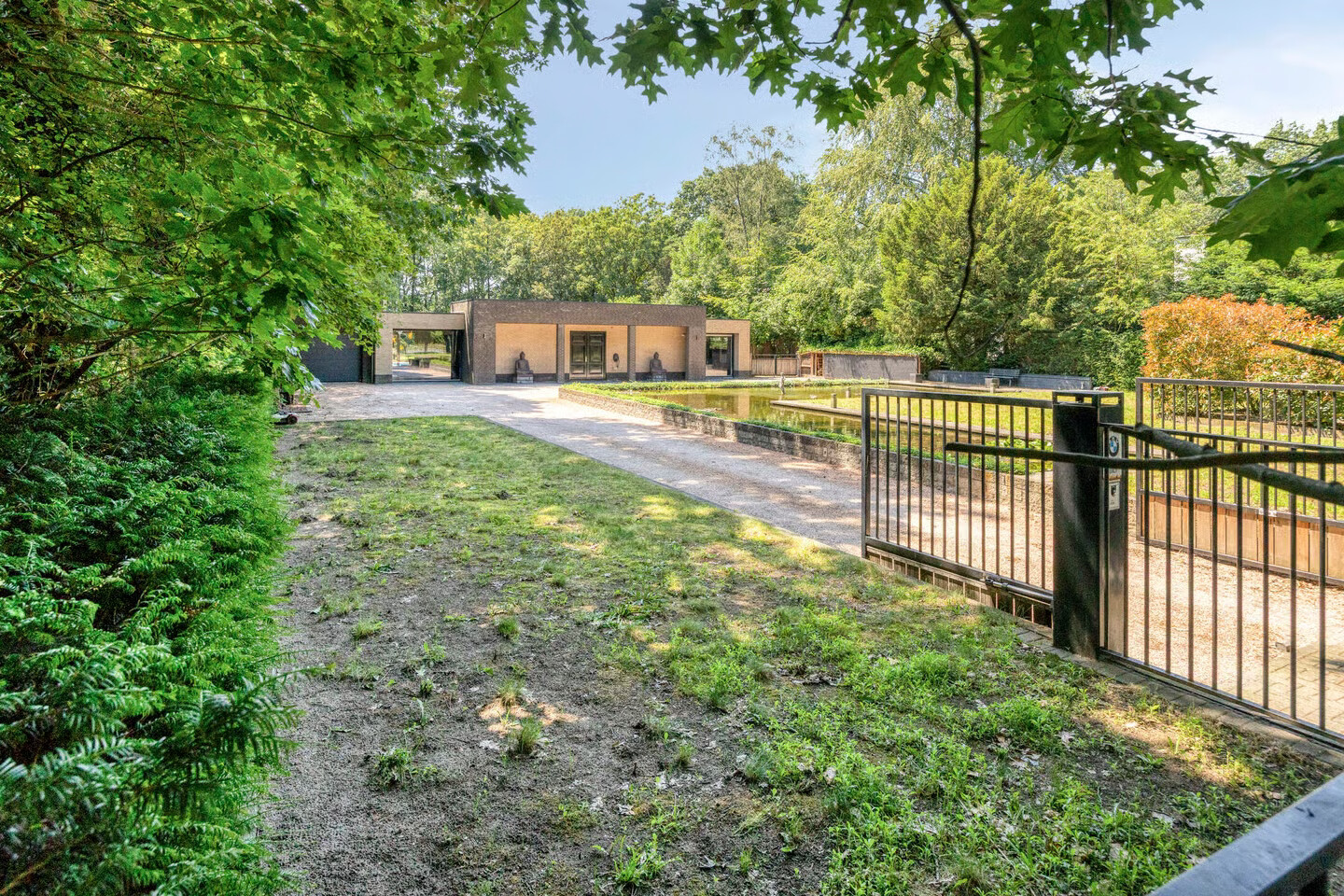 Vrijstaande woning te koop: Dongenseweg 126A, Tilburg