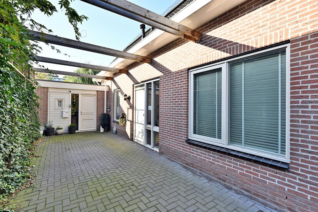 Hoekwoning te koop: Componistenlaan 3A, Tilburg