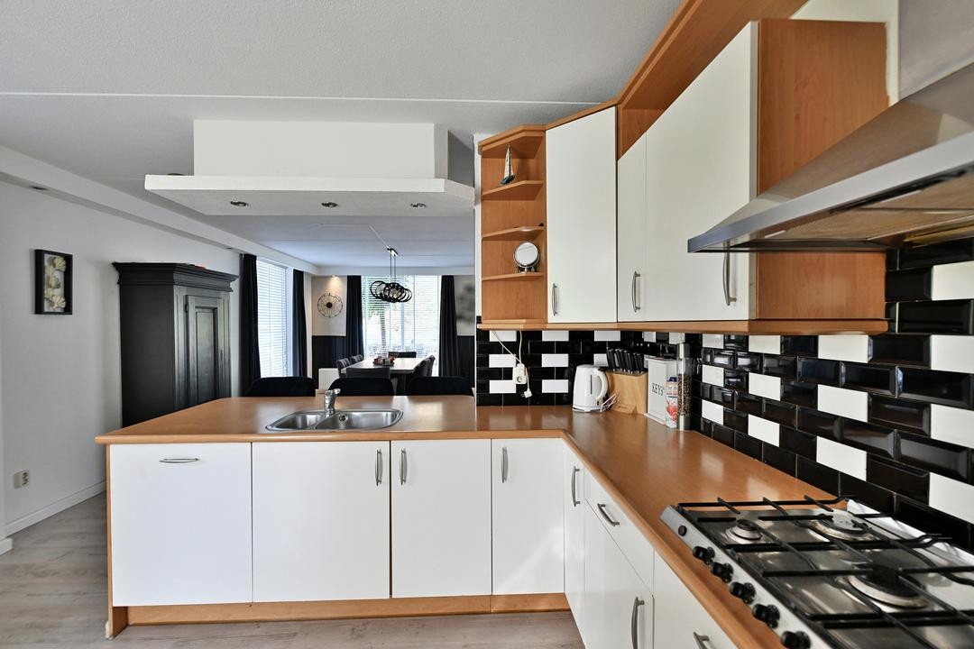 Hoekwoning te koop: Componistenlaan 3A, Tilburg