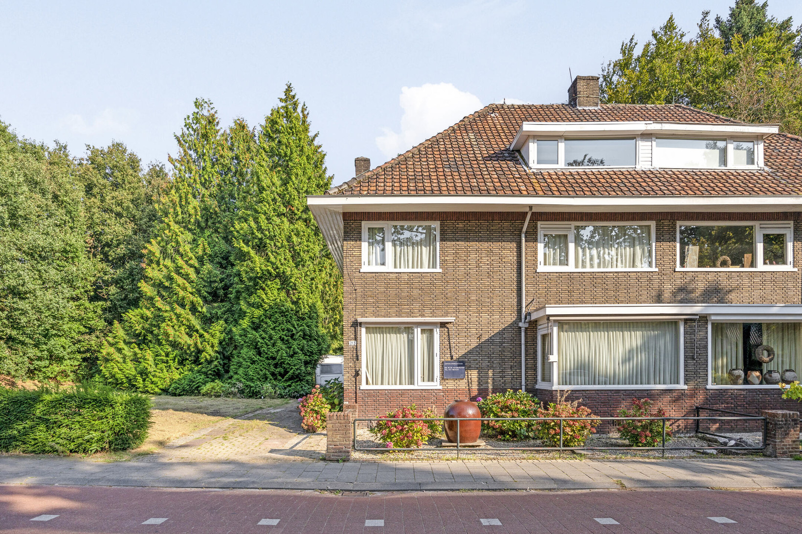Twee-onder-één-kap te koop: Tilburgseweg 213, Goirle