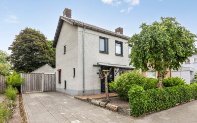 Burgemeester Voskensstraat 2