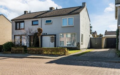 Pastoor de Beeckstraat 21
