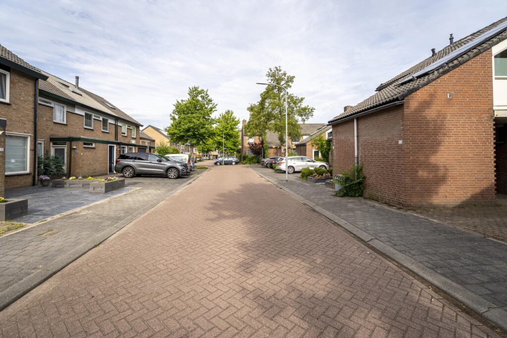 Tussenwoning te koop: De Dommel 57, Goirle