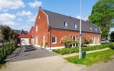 Raadhuisstr. 8