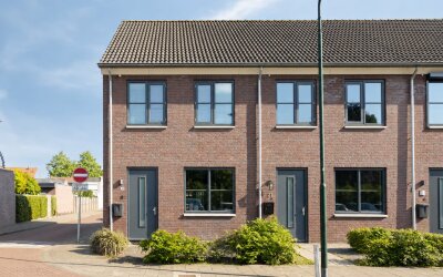 Pastoor van der Meijdenstraat 19