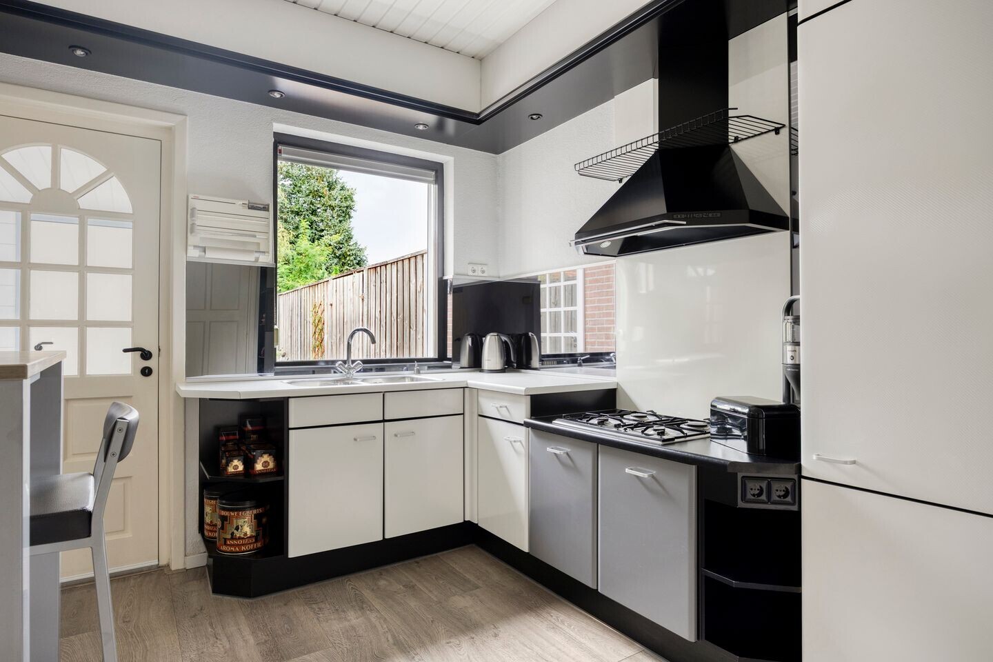 Twee-onder-één-kap te koop: Canisiusstraat 3, Oisterwijk