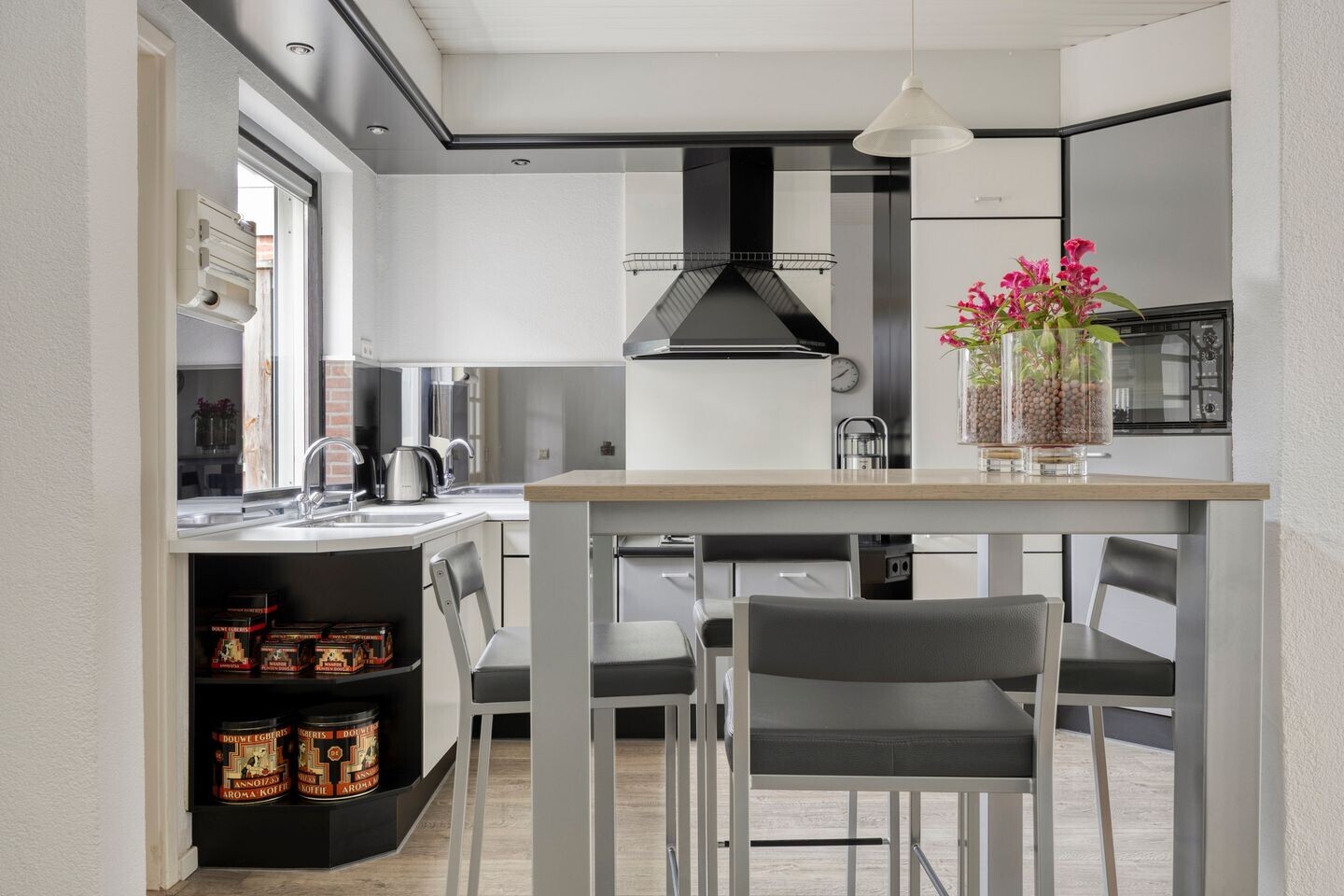 Twee-onder-één-kap te koop: Canisiusstraat 3, Oisterwijk