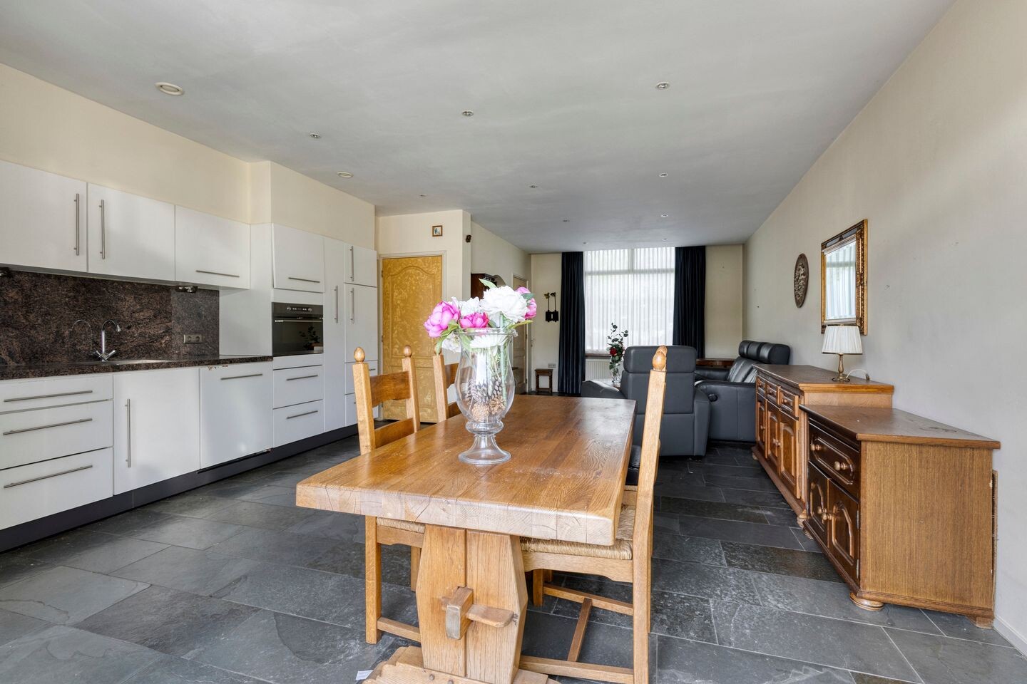 Tussenwoning te koop: Burg. Canterslaan 61, Oisterwijk