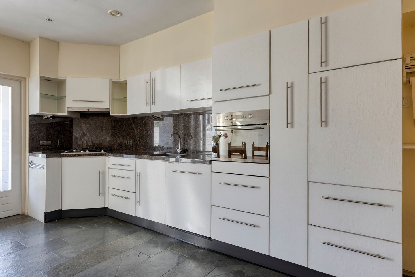 Tussenwoning te koop: Burg. Canterslaan 61, Oisterwijk