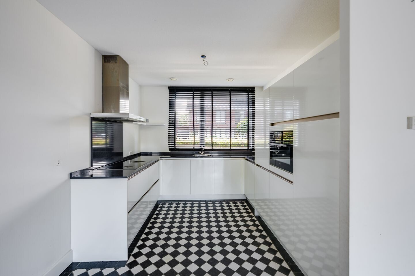 Hoekwoning te koop: Bim van der Kleistraat 32, Oisterwijk