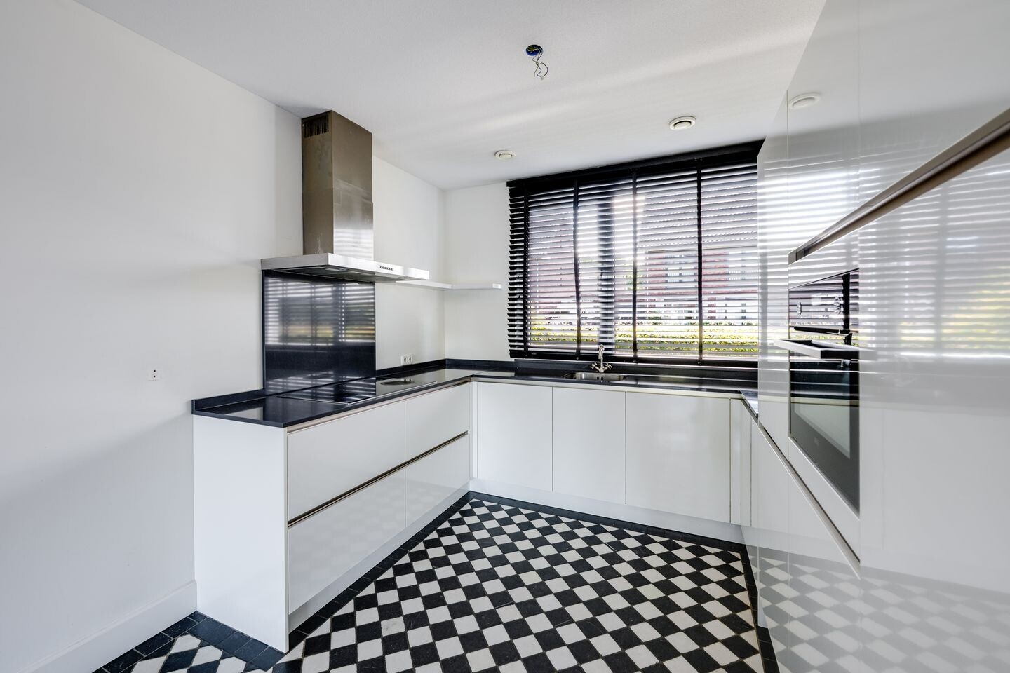 Hoekwoning te koop: Bim van der Kleistraat 32, Oisterwijk