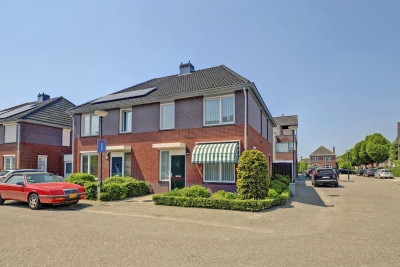 Korenschuur 42