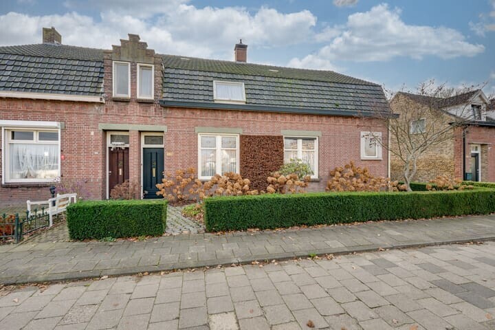 Twee-onder-één-kap te koop: Kreitenmolenstraat 182, Udenhout