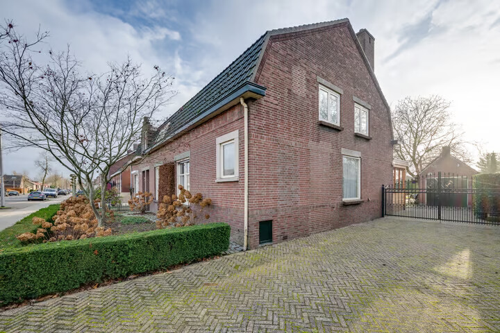 Twee-onder-één-kap te koop: Kreitenmolenstraat 182, Udenhout