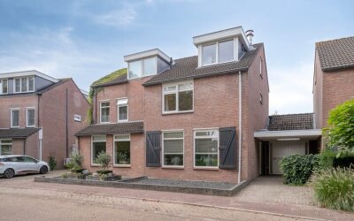 Burg. Panisstraat 15