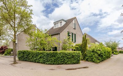 Burg. Den Oudenstraat 2