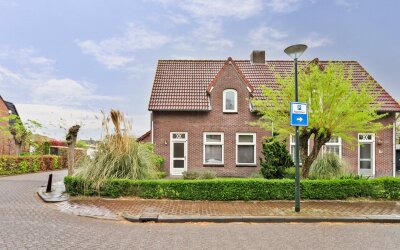 Deken Cauth. 1