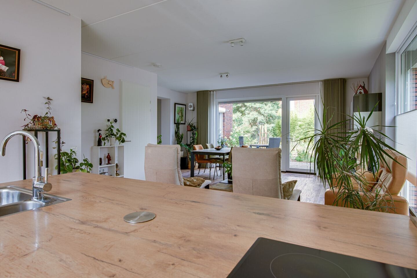 Vrijstaande woning te koop: Antoniusstraat 24, Biest-Houtakker