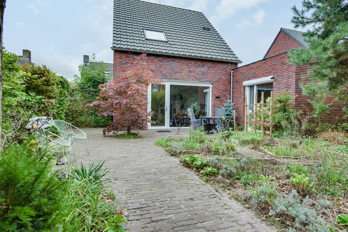 Vrijstaande woning te koop: Antoniusstraat 24, Biest-Houtakker