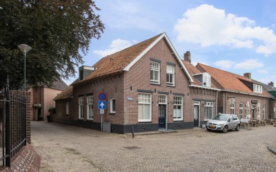 Kerkstraat 12