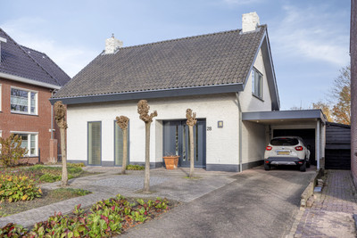Hoogdijk 28