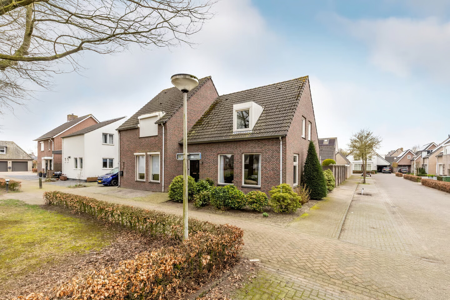 Twee-onder-één-kap te koop: Glazenmaker 2, Oost West En Middelbeers
