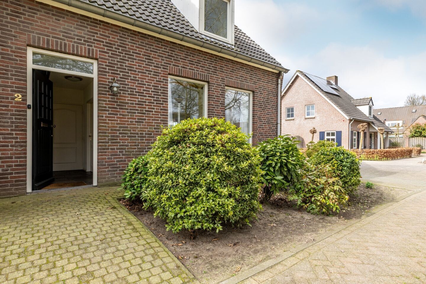 Twee-onder-één-kap te koop: Glazenmaker 2, Oost West En Middelbeers
