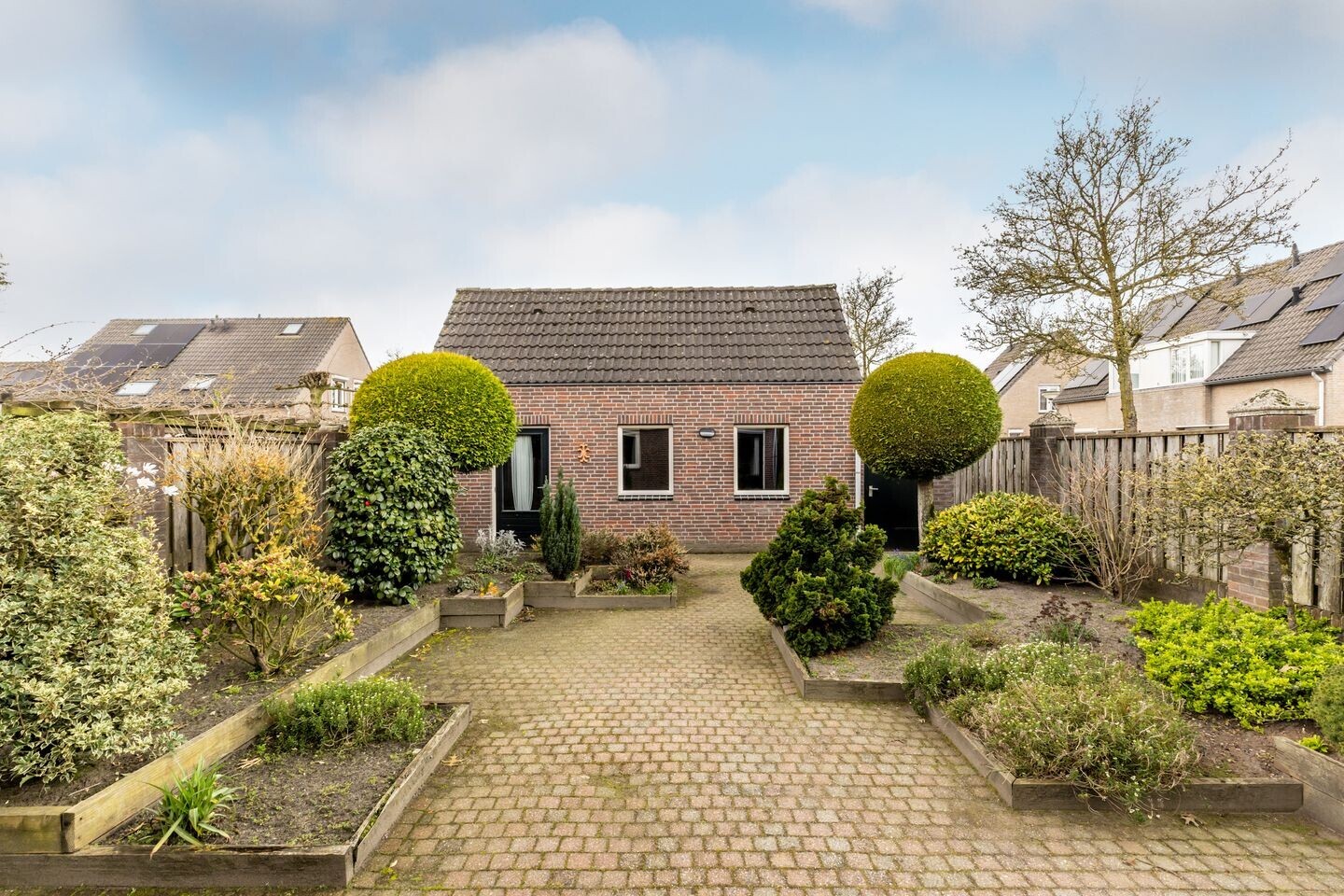 Twee-onder-één-kap te koop: Glazenmaker 2, Oost West En Middelbeers