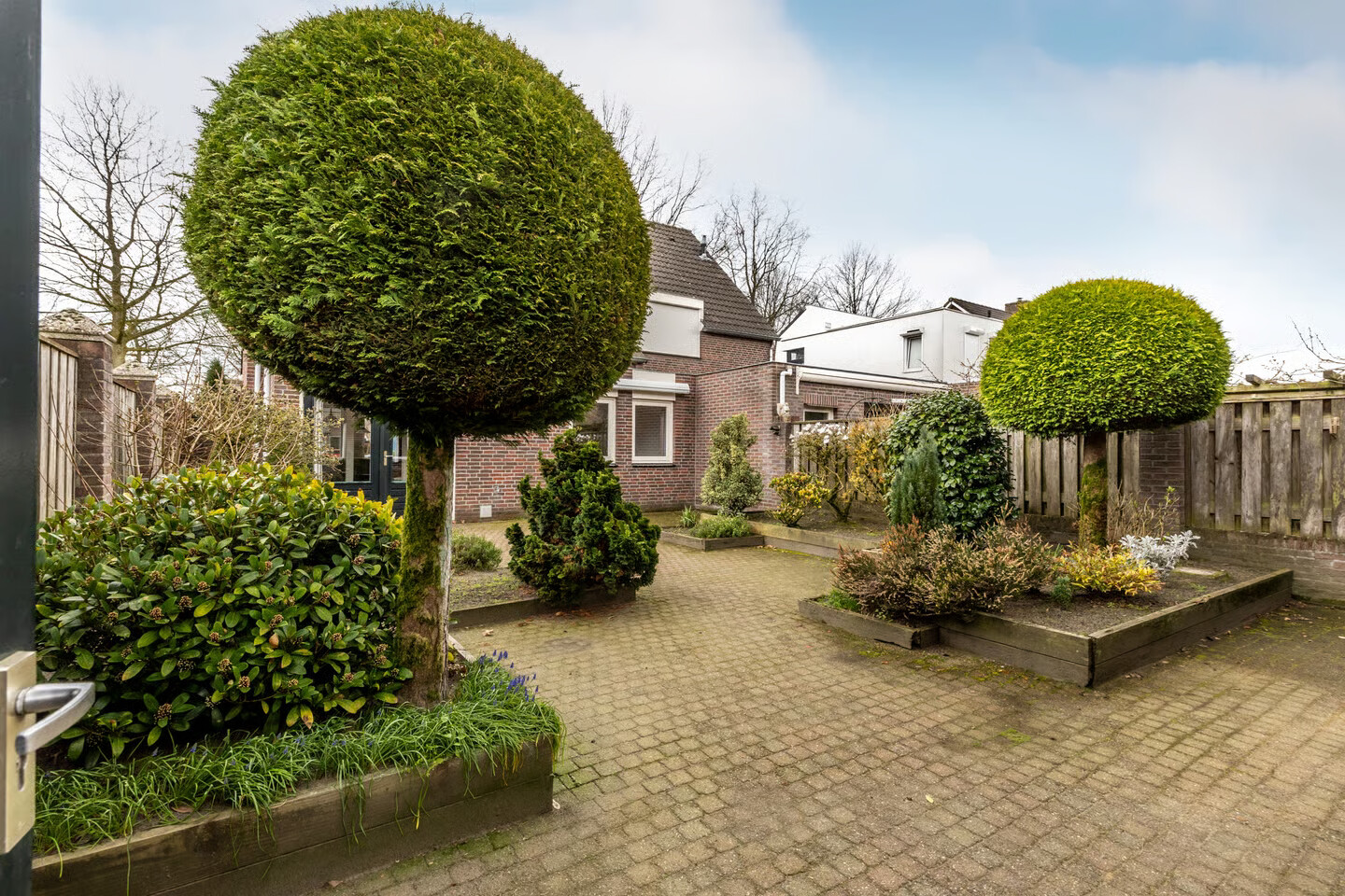 Twee-onder-één-kap te koop: Glazenmaker 2, Oost West En Middelbeers