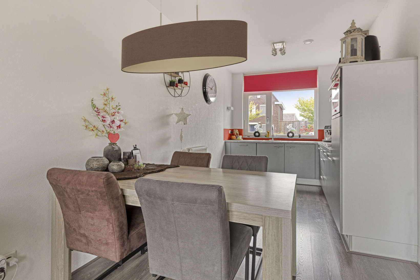Tussenwoning te koop: Reparatusstraat 14, Dongen