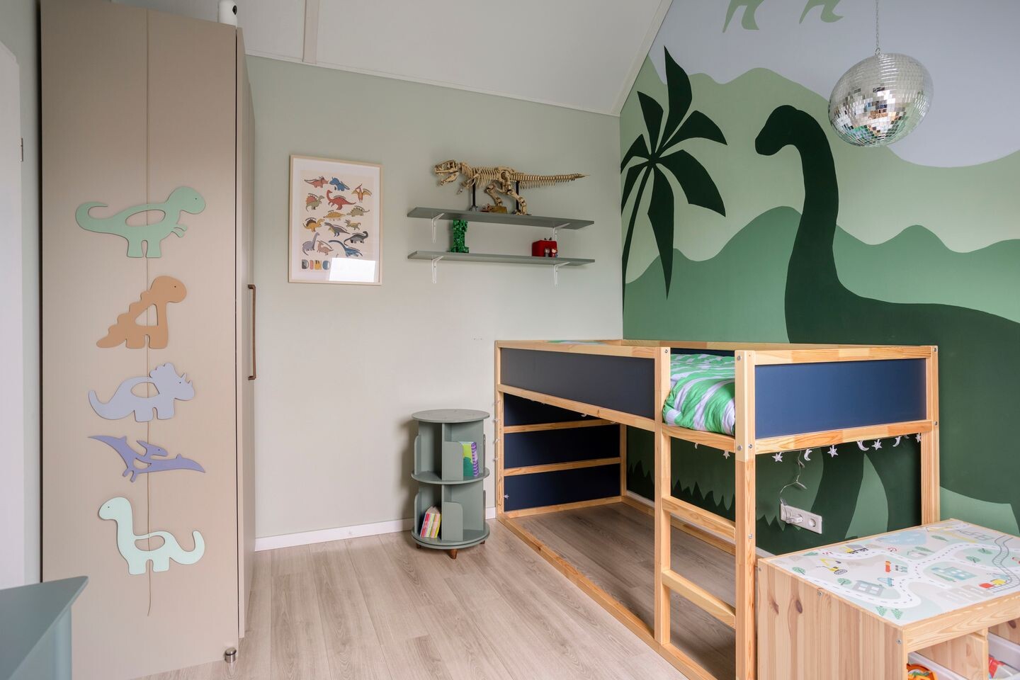 Tussenwoning te koop: Reparatusstraat 22, Dongen