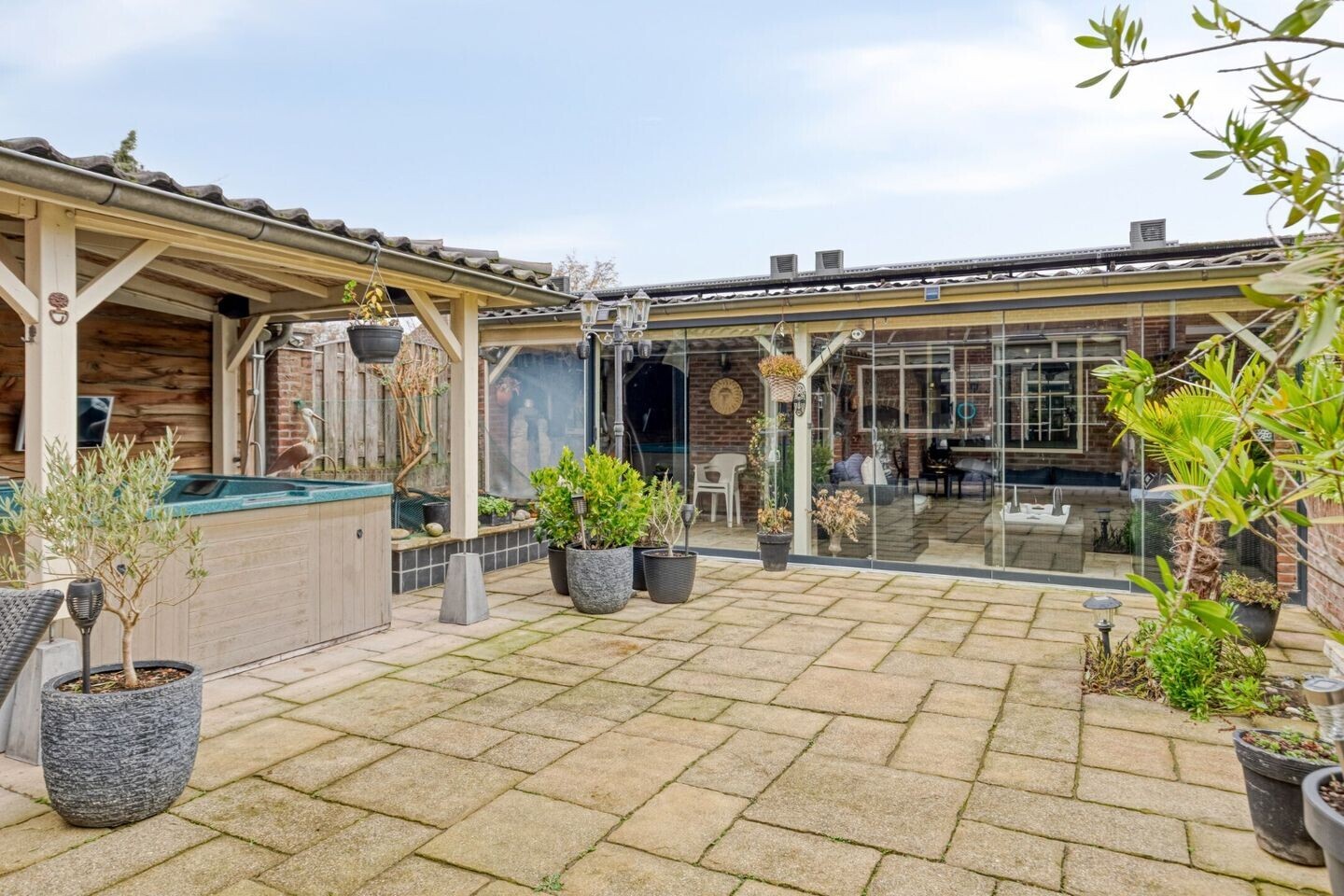 Tussenwoning te koop: Rijnstraat 18, Dongen
