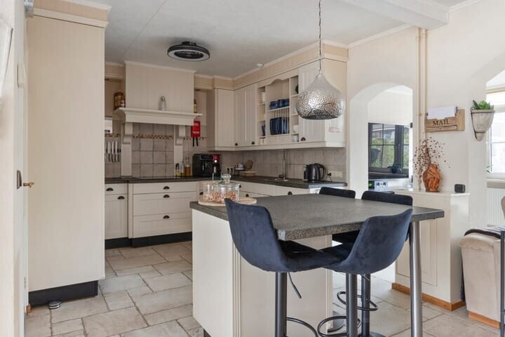Tussenwoning te koop: Rijnstraat 18, Dongen