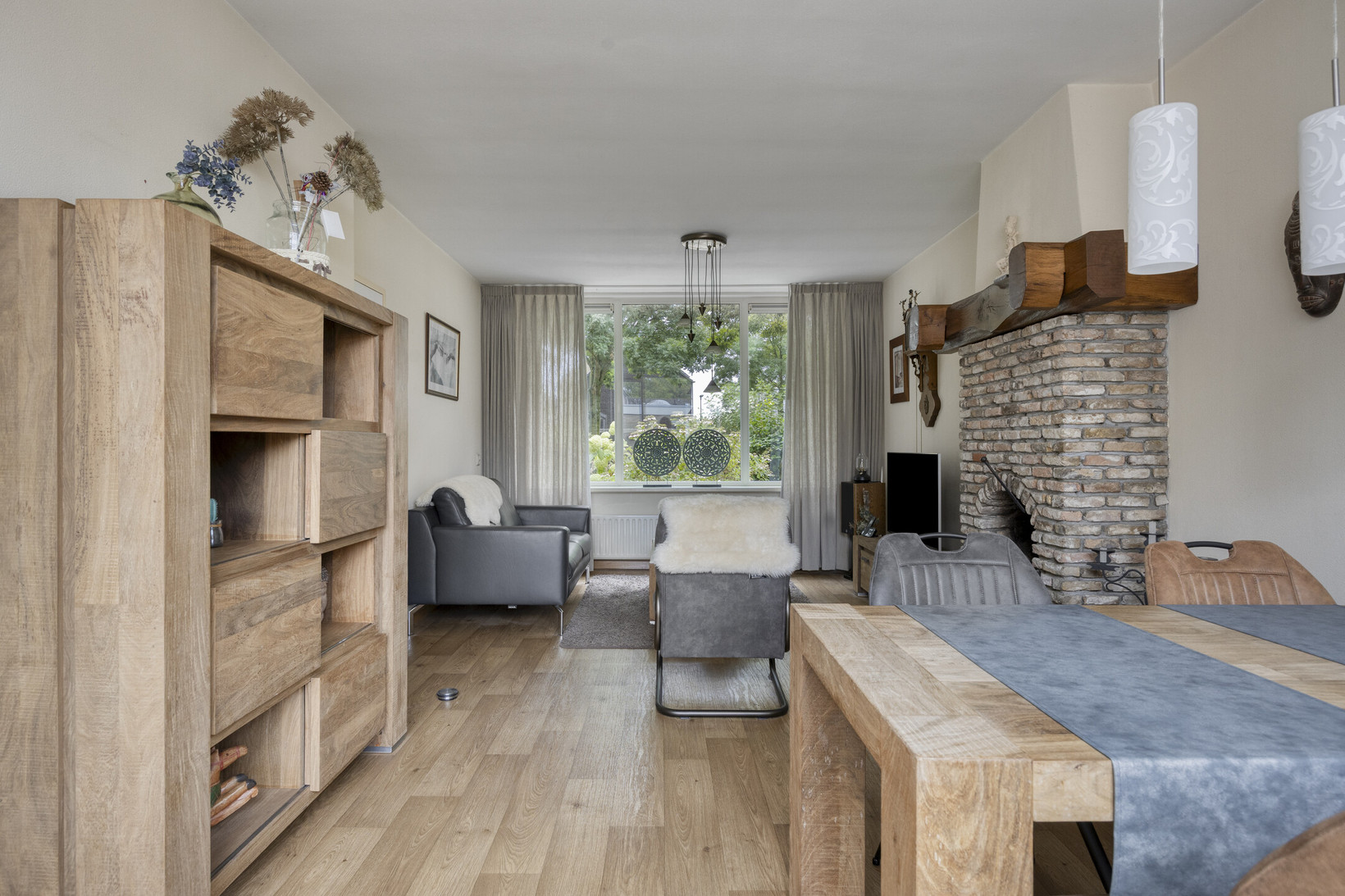 Tussenwoning te koop: de Ruyterstraat 27, Dongen