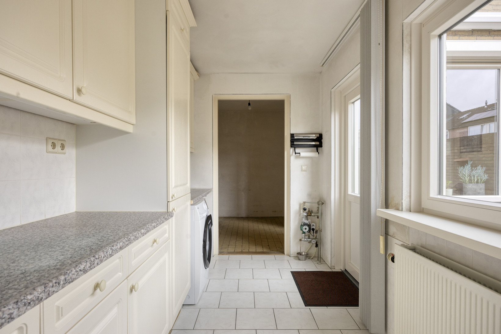 Tussenwoning te koop: de Ruyterstraat 27, Dongen