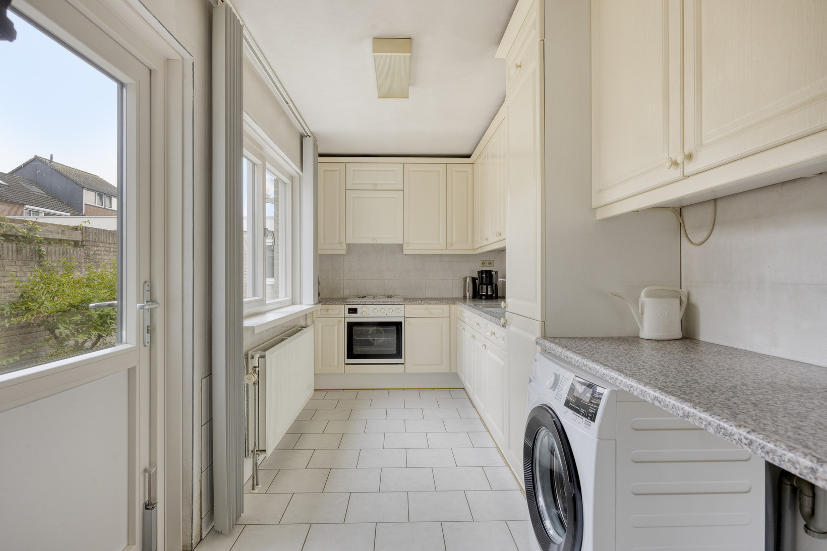 Tussenwoning te koop: de Ruyterstraat 27, Dongen