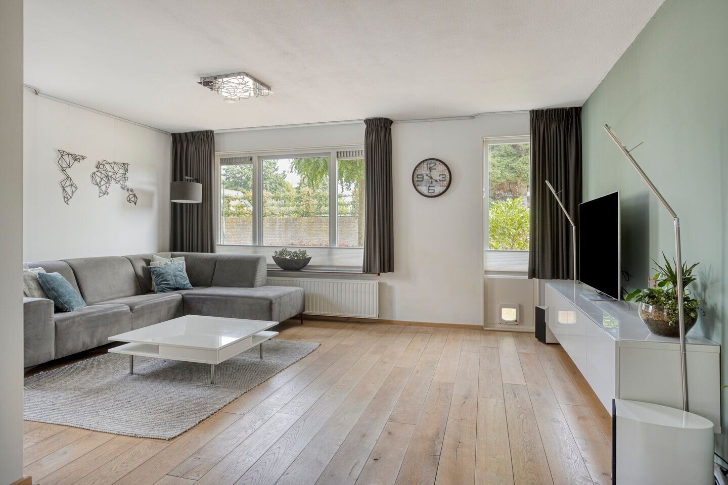 Twee-onder-één-kap te koop: Thorbeckelaan 8, Dongen