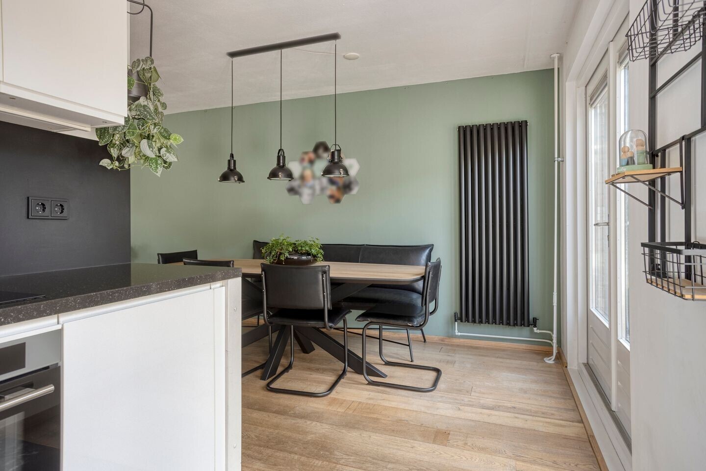Twee-onder-één-kap te koop: Thorbeckelaan 8, Dongen
