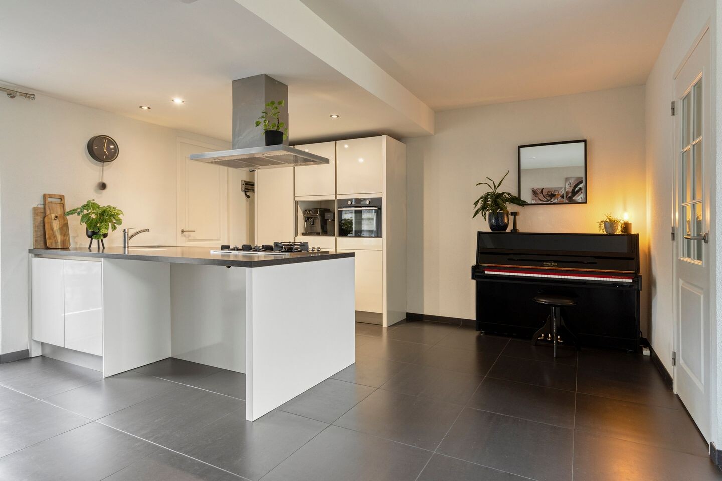 Hoekwoning te koop: Mispelgaarde 2, Dongen
