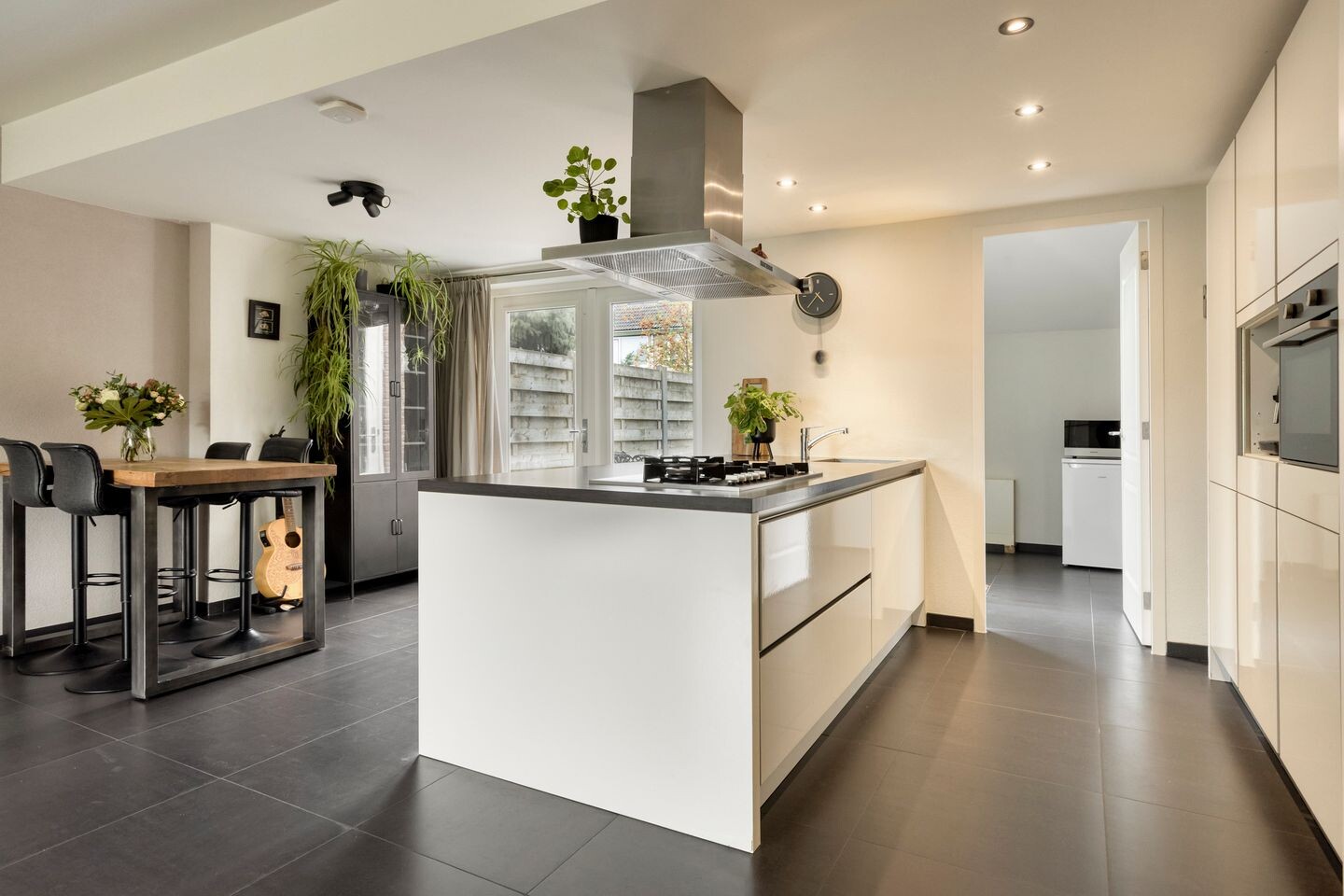 Hoekwoning te koop: Mispelgaarde 2, Dongen