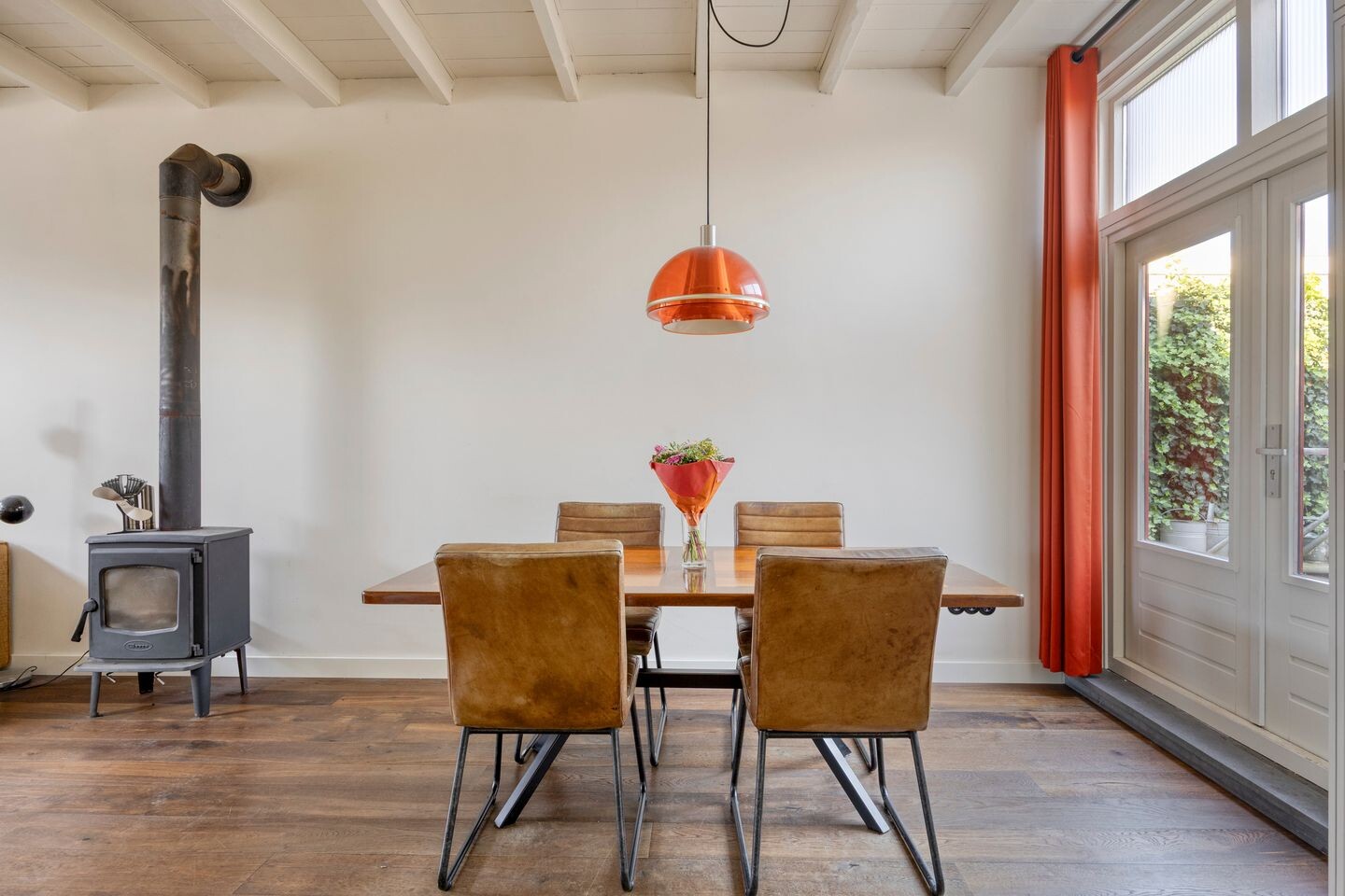 Hoekwoning te koop: Vennen 17, Dongen