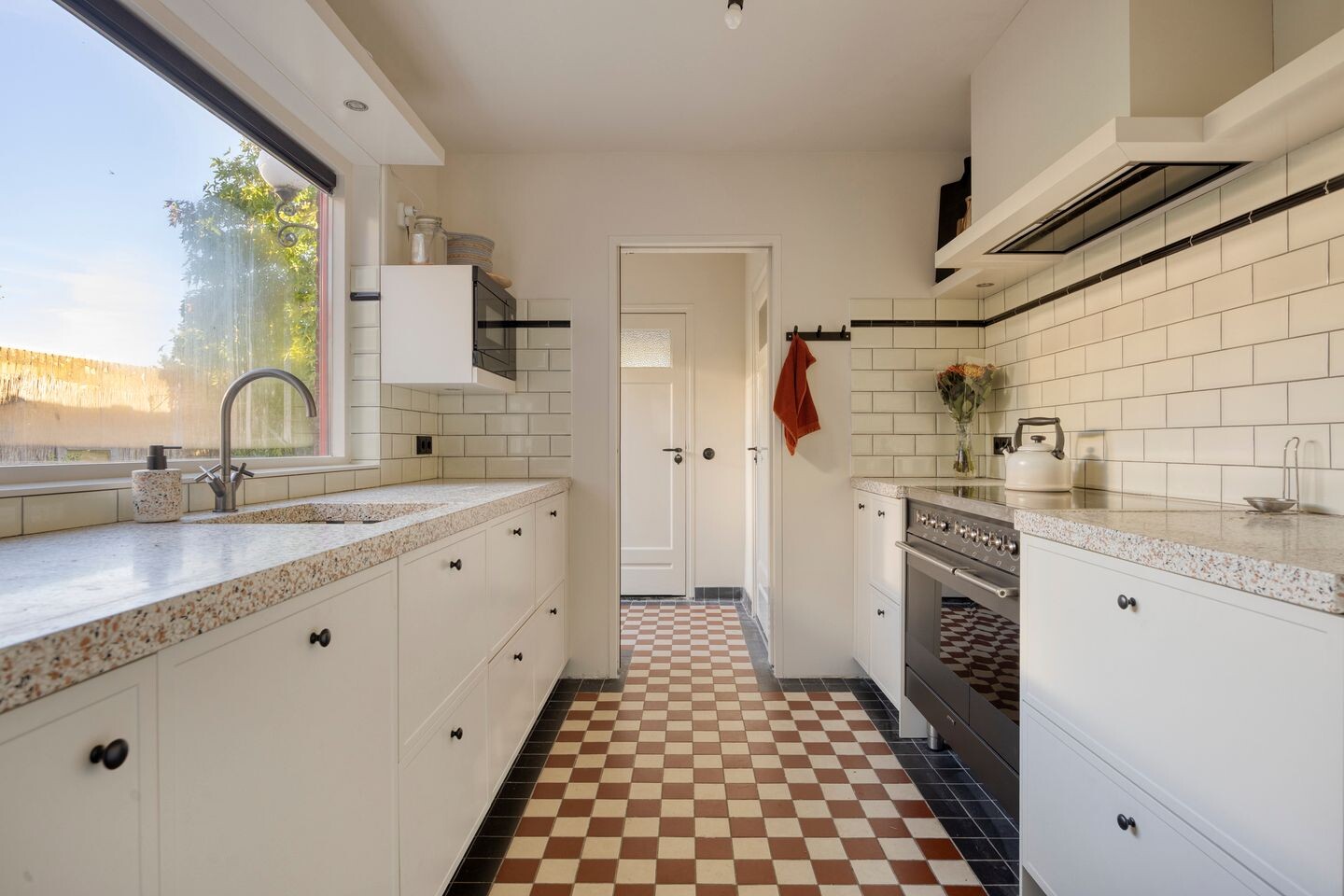 Hoekwoning te koop: Vennen 17, Dongen