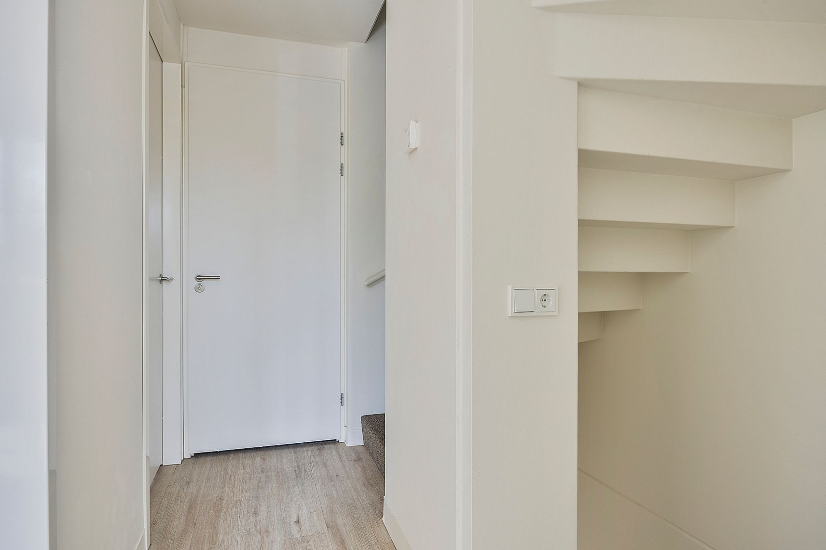 Tussenwoning te koop: Binnenhoven 7, Dongen