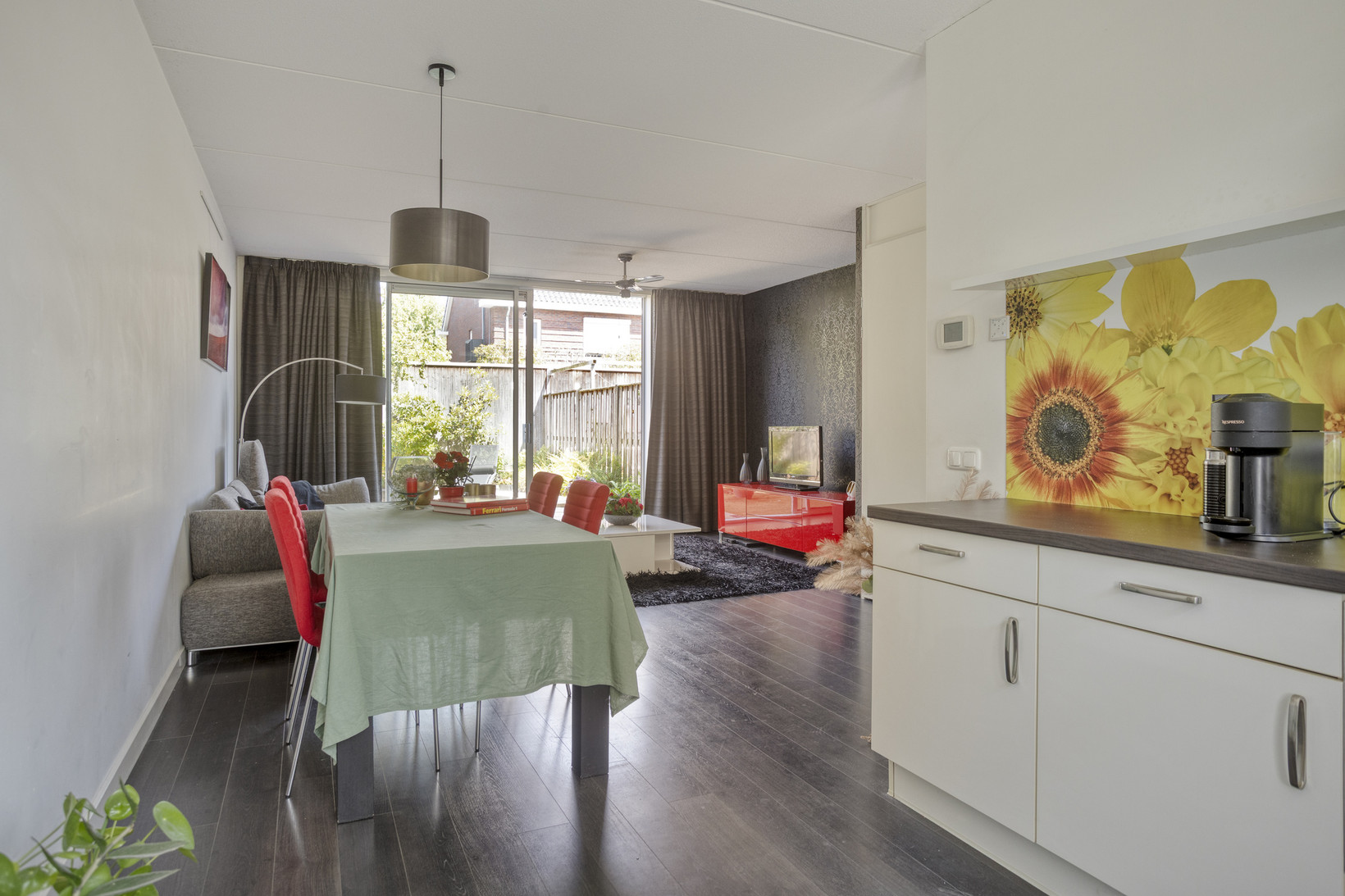 Tussenwoning te koop: Slagenland 12, 'S Gravenmoer