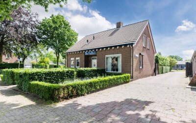 Veenstraat 16