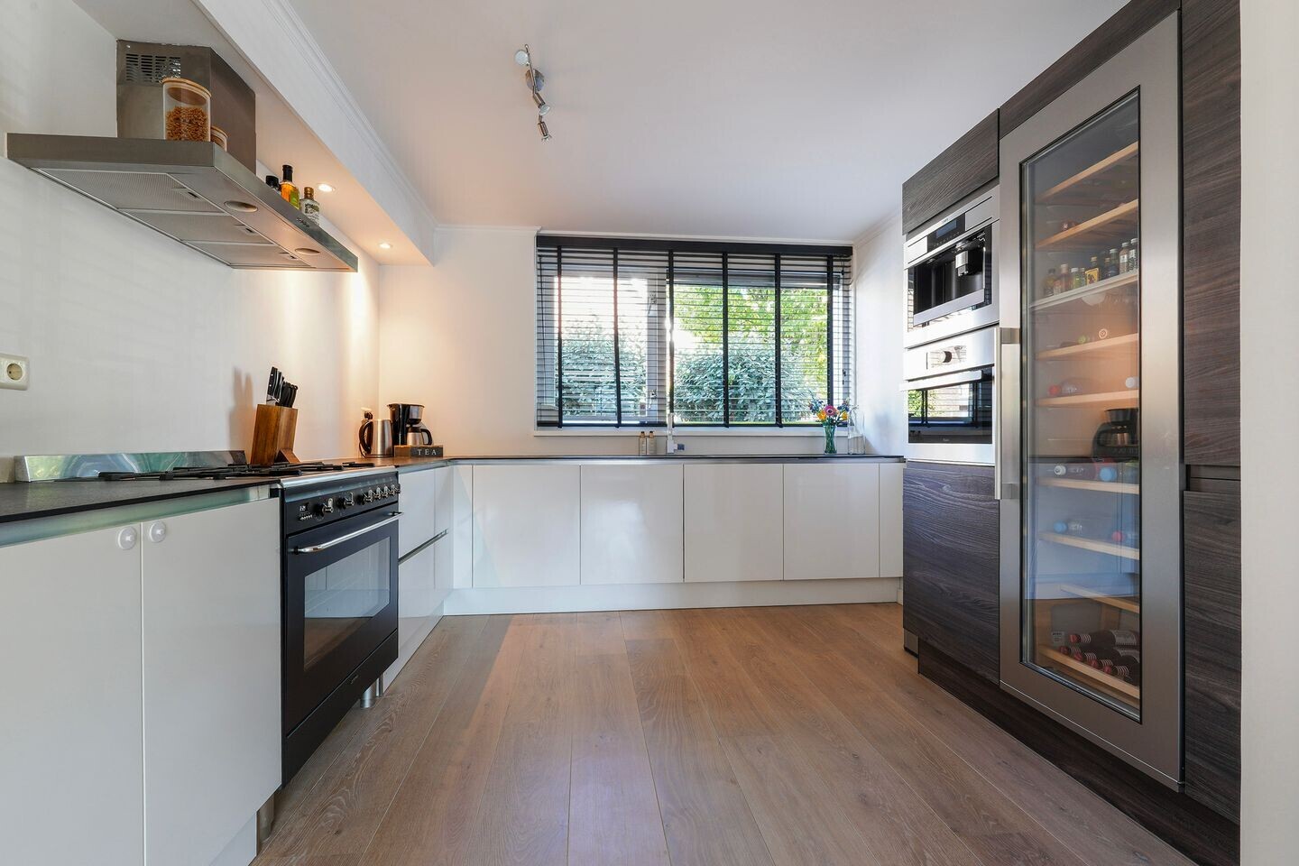 Hoekwoning te koop: Kerkstraat 26, Waalwijk