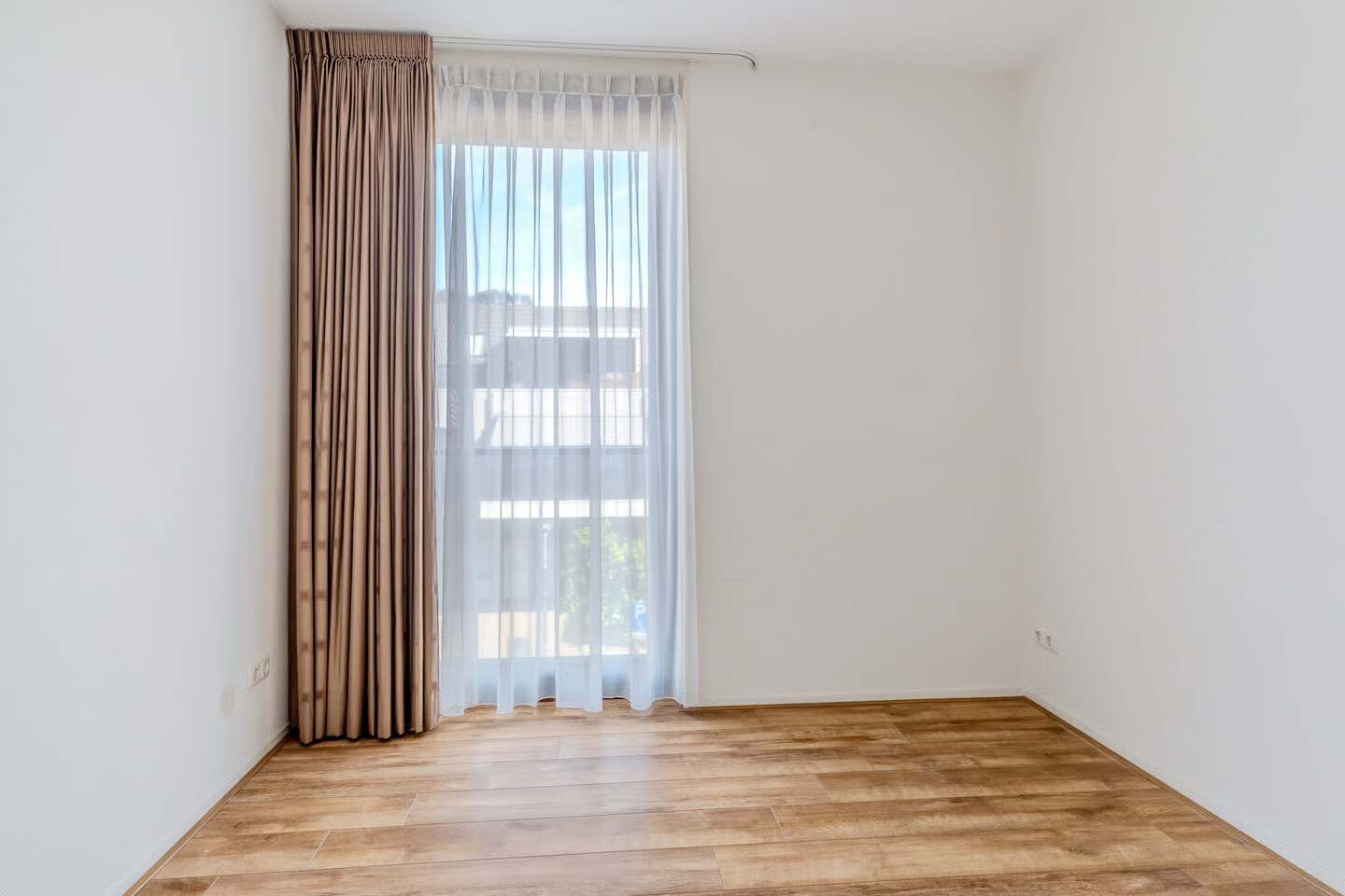 Appartement te koop: St. Jansplein 16, Waalwijk