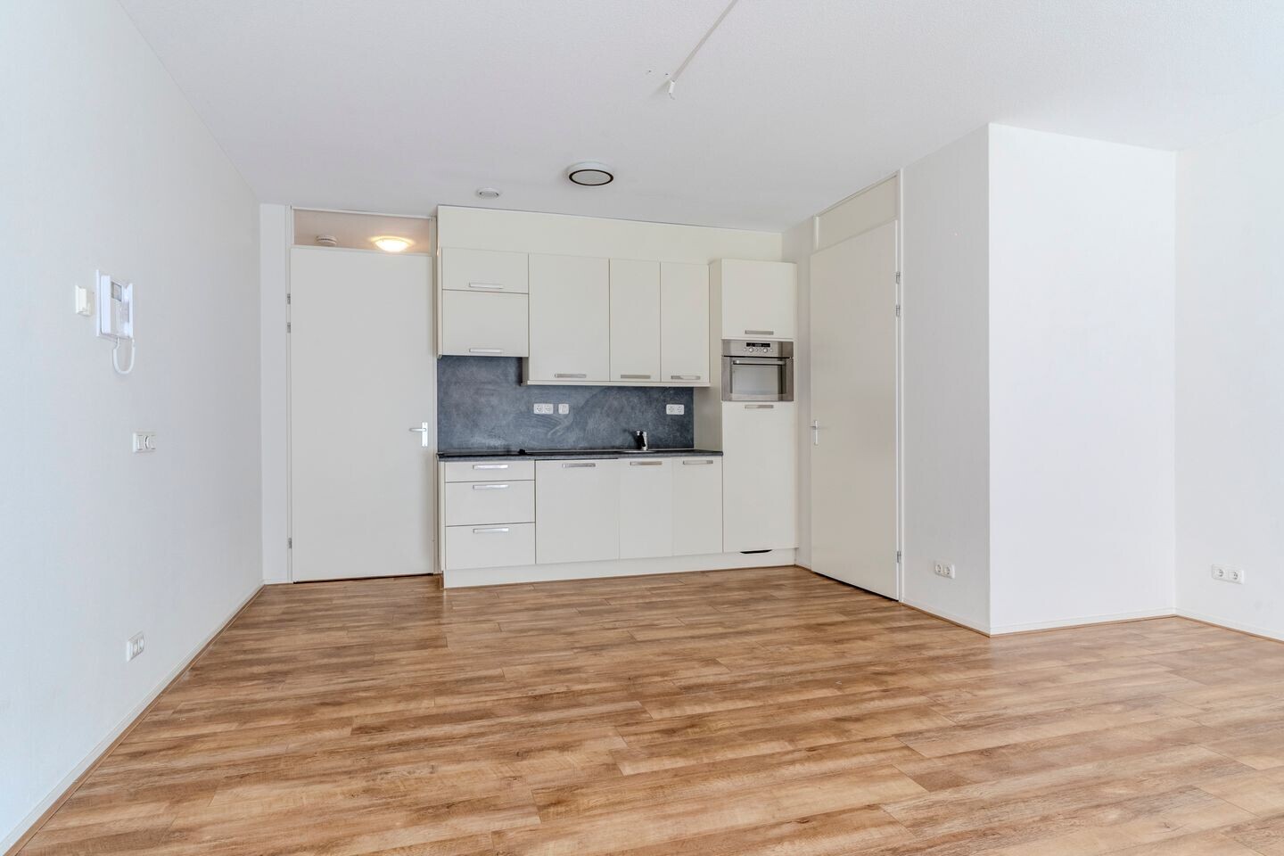 Appartement te koop: St. Jansplein 16, Waalwijk