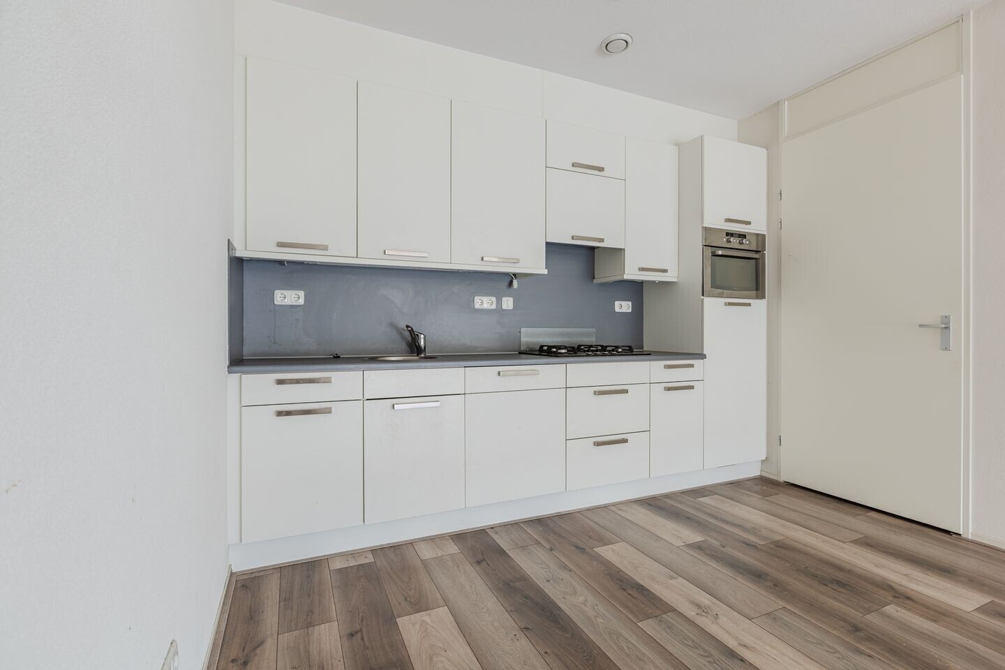 Appartement te koop: St. Jansplein 52, Waalwijk