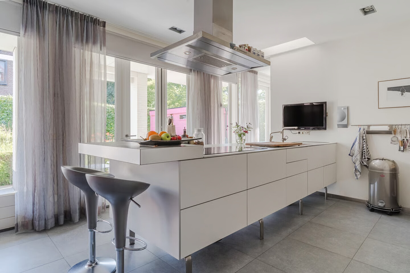 Vrijstaande woning te koop: Hoogeinde 18, Waalwijk